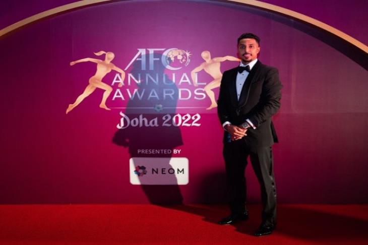سالم الدوسري يتوج بجائزة أفضل لاعب في آسيا 2022