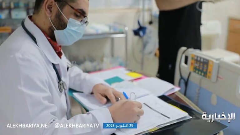 فيديو.. مريض سكتة دماغية في عفيف ينجو بفضل جلسة افتراضية مع استشاري في الرياض
