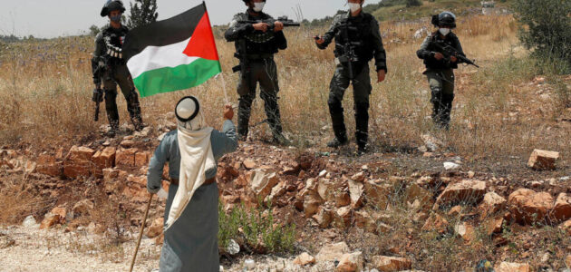 منشور يهدد أهل الضفة الغربية ويطالبهم بالترحيل القسري إلى هذه الدولة