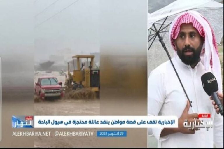 مواطن يكشف قصة إنقاذه عائلة من الغرق في سيول المخواة