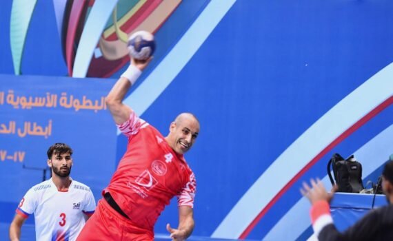 مشاهدة بث مباشر مباراة الشارقة الإماراتي ضد العربي القطري في بطولة آسيا لكرة اليد