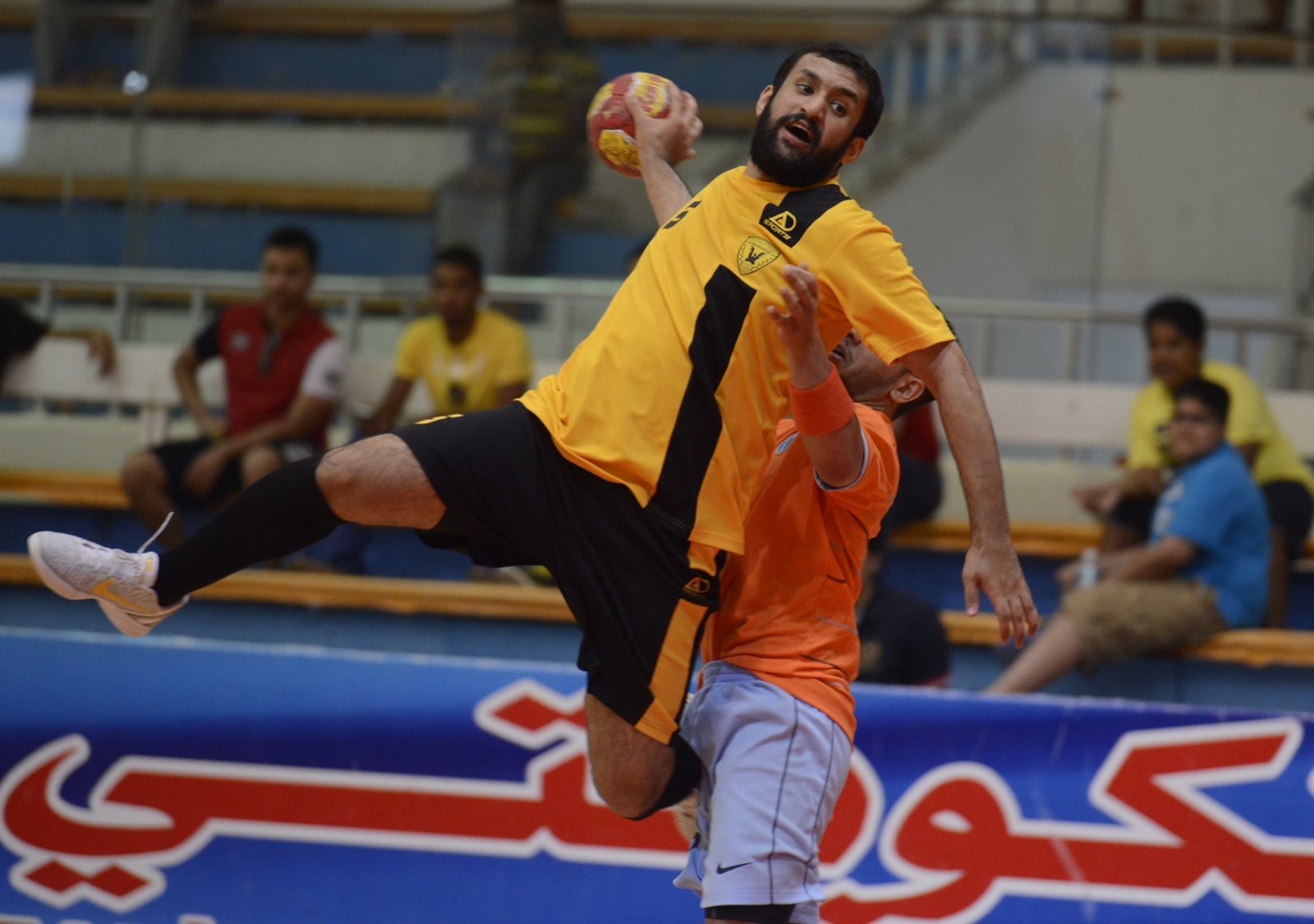 بث مباشر لمباراة القادسية والجيش العراقي في بطولة آسيا لكرة اليد.. شاهد الآن