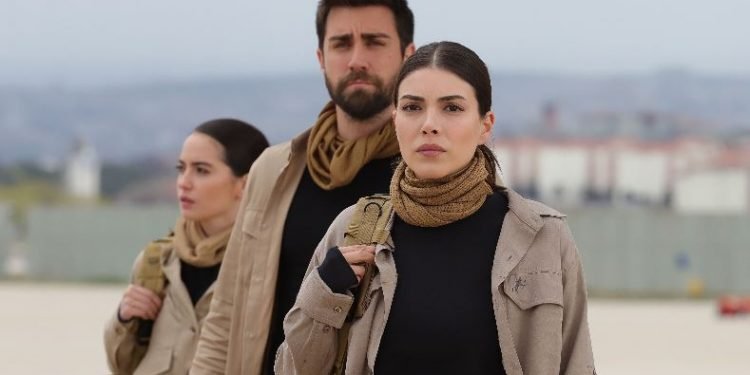 من هو فرانسيس في المسلسل التركي المنظمة؟
