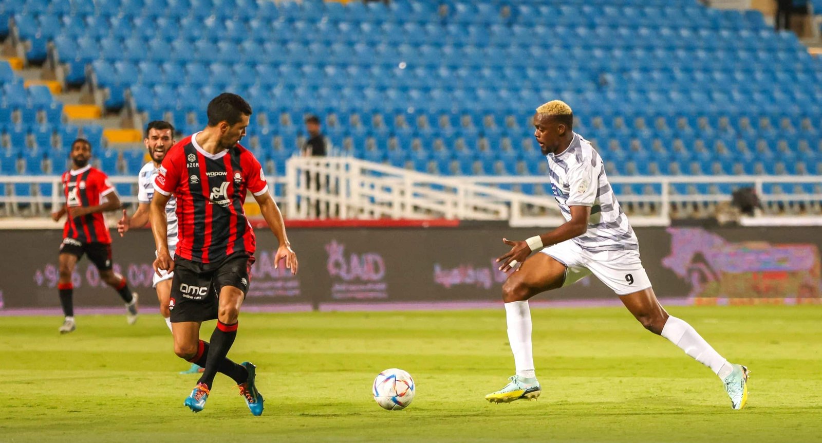 مشاهدة مباراة الطائي والرائد بث مباشر في دوري الروشان اليوم