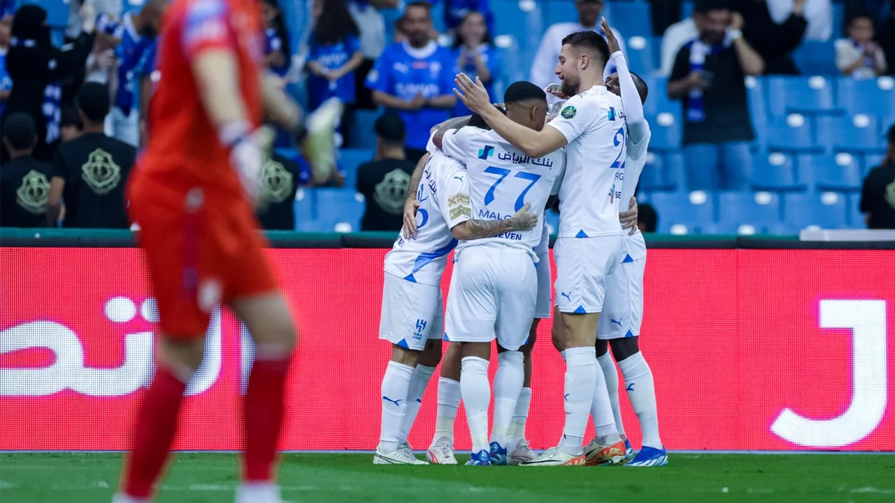 مشاهدة بث مباشر مباراة الحزم والهلال في دوري الروشان الجولة 14