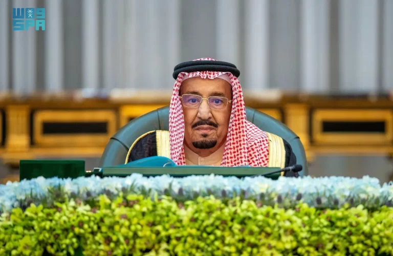 خادم الحرمين يرأس جلسة ⁧‫مجلس الوزراء في الرياض ويتخذ عدداً من القرارات