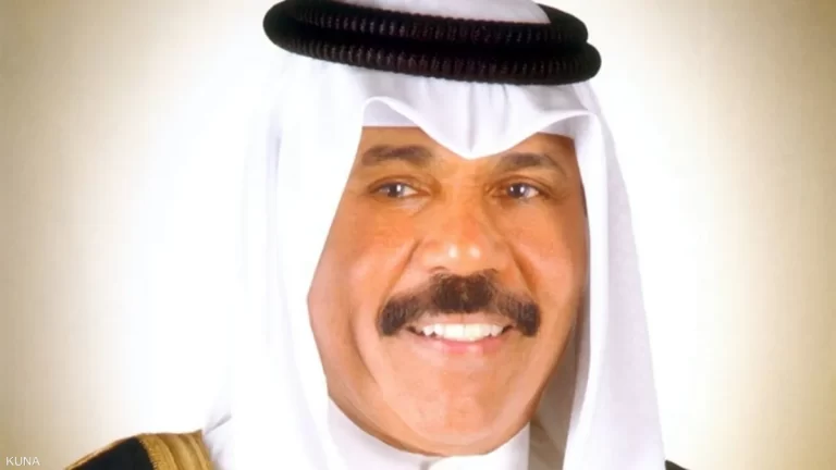 أمير الكويت يدخل المستشفى إثر وعكة صحية طارئة.. وكشف حالته الصحية