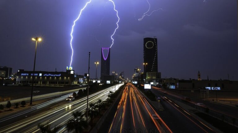 الأرصاد تكشف عن توقعات الطقس في المملكة اليوم