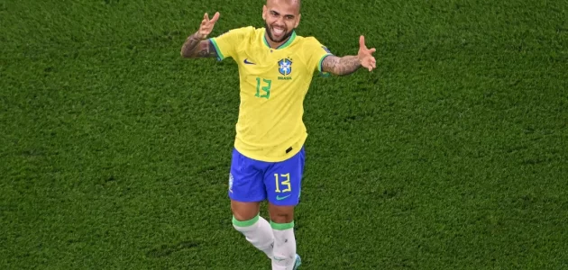 المدعي الإسباني يطالب بسجن النجم البرازيلي ألفيس 9 سنوات بتهمة الاغتصاب