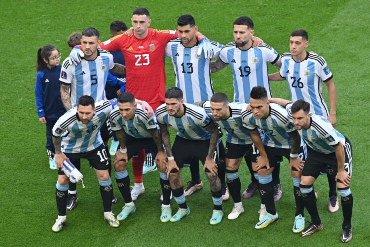 بث مباشر مباراة الأرجنتين وأوروجواي في تصفيات كأس العالم 2026