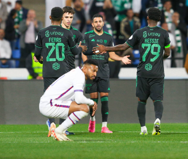 بعد اكتساح أبها.. إحصائية تاريخية للأهلي في الدوري السعودي
