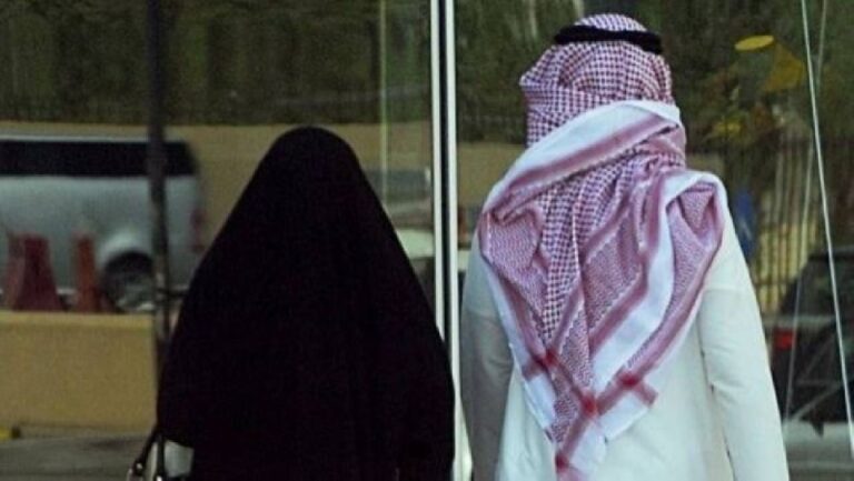 بعد زواج 16 عاما.. رجل يطلق زوجته طلاق تأديبي وعندما أراد إرجاعها قبل انتهاء العدة كانت الصدمة