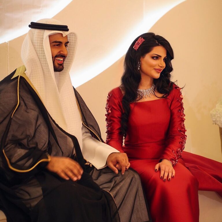 خطوبة المحامية الكويتية مريم الخرافي
