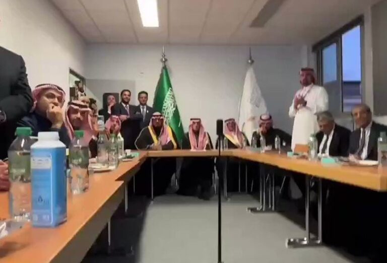ردة فعل مليئة بالفرح.. ماذا فعل عادل الجبير ومسؤولين سعوديين لحظة فوز السعودية بتنظيم إكسبو 2030 ؟