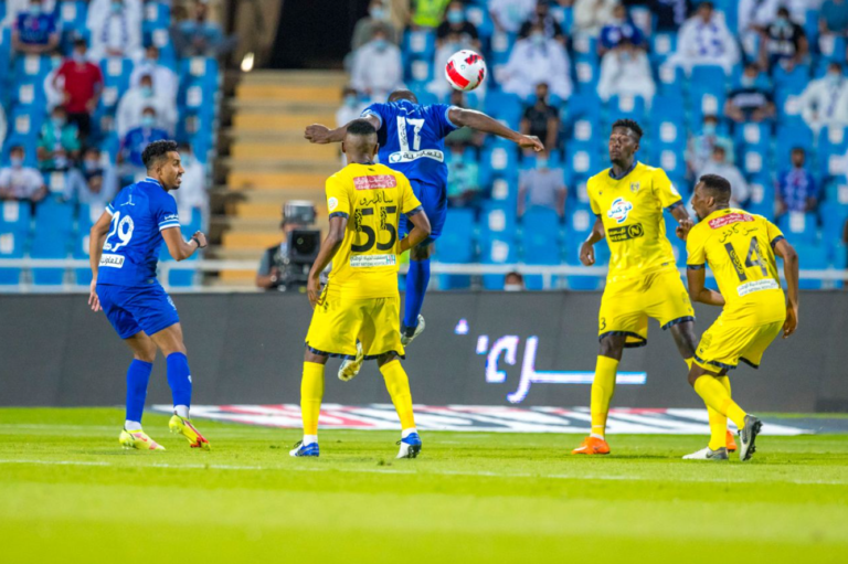 رقم لافت عن تاريخ مباريات الهلال والتعاون في كأس الملك!