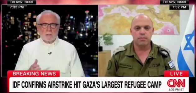 شاهد كيف دافع متحدث الجيش الإسرائيلي عن قصف مخيم جباليا رغم علمهم بوجود مدنيين ؟