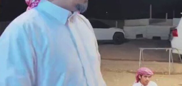 شاهد.. مقلب مضحك خلال عزومة على العشاء يفاجئ الحضور ويثير ضحك الجميع