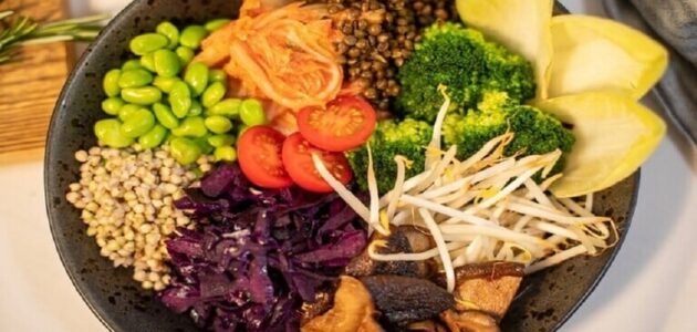 عادات غذائية غير صحية تزيد من خطر الإصابة بالسرطان