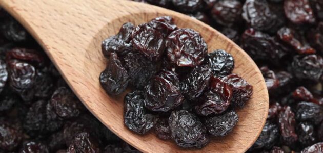 فوائد الزبيب الأسود للقلب وطريقة استخدامه