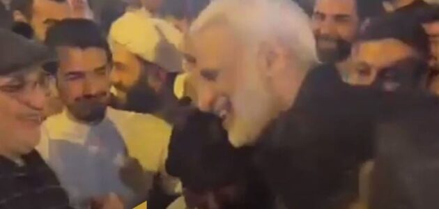 فيديو.. إطلاق سراح حسن حاجيه المدان الرئيسي في قضية حزب الله الكويت بموجب عفو أميري