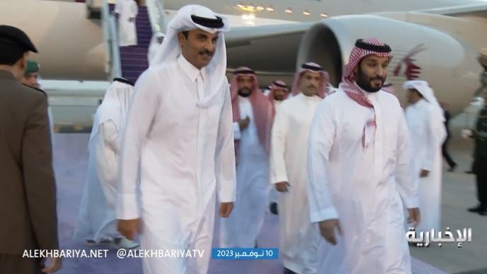فيديو.. استقبال ولي العهد لأمير قطر في الرياض لحضور القمة العربية الطارئة