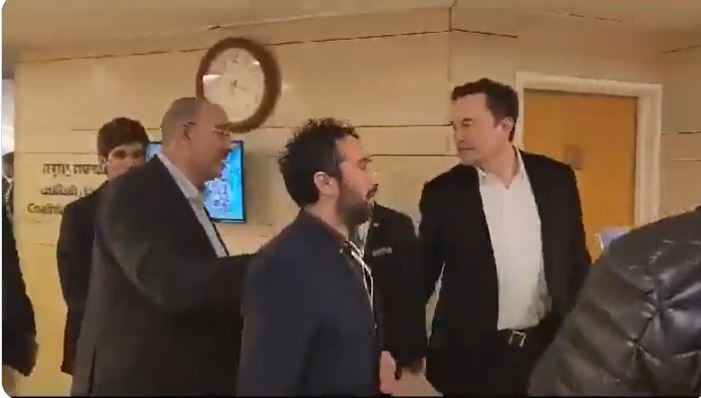 فيديو.. عضو كنيست إسرائيلي يعاتب إيلون ماسك بسبب غلق حسابه على منصة إكس