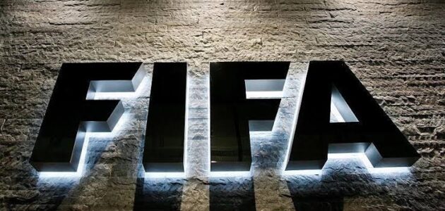 مجلس الفيفا يدعم سلسلة من التدابير لتحسين سلوك اللاعبين واحترام الحكام