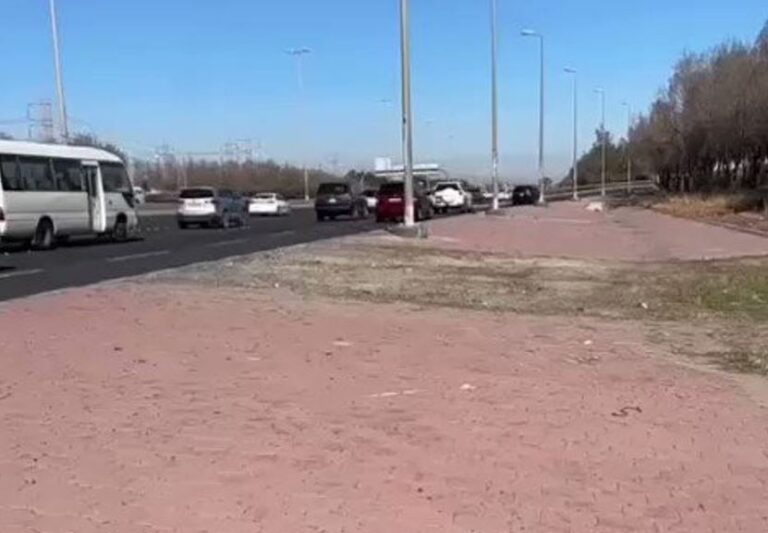مقطع فيديو يوثق حادث سير مأساوي في الكويت بسبب ملاحقة معلمات لطالبة خارج المدرسة