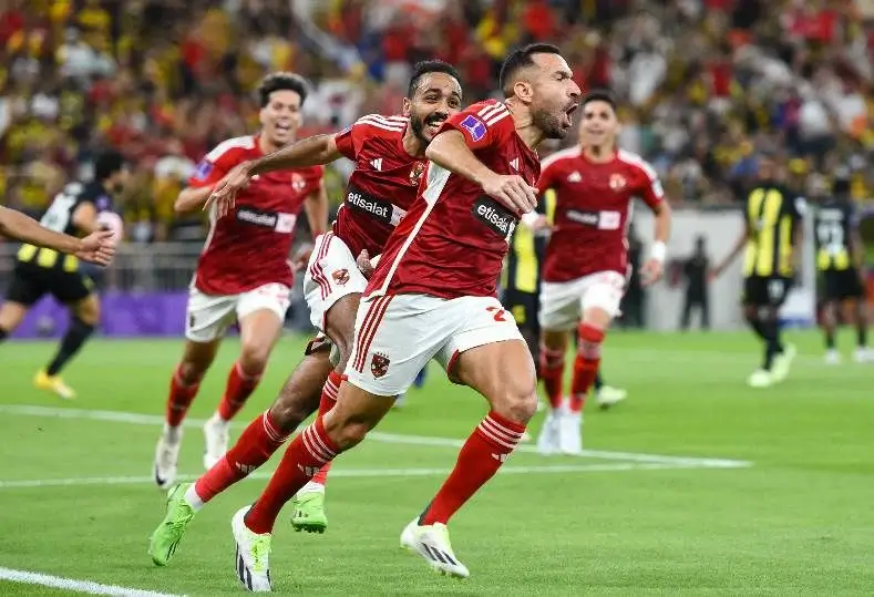 شاهد مباراة الاهلي وفلومينينسي مباشرة على تويتر وياسين تي في والأسطورة