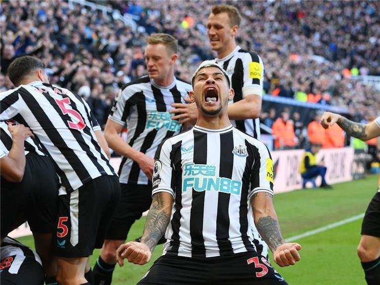 شاهد مباراة إيفرتون ونيوكاسل مباشرة على تويتر في الدوري الإنجليزي الممتاز 