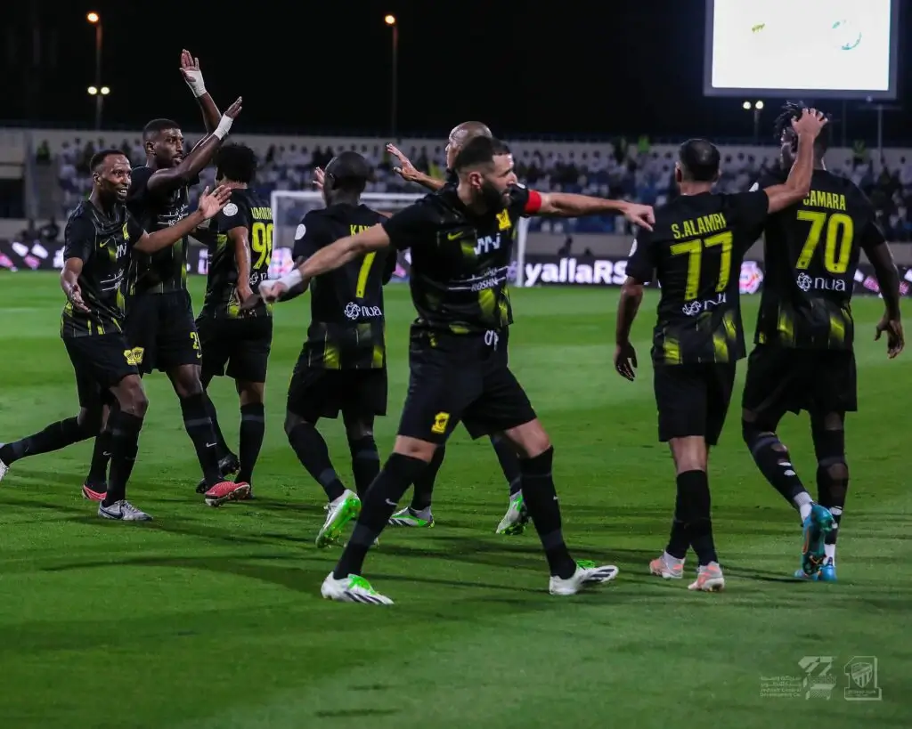 شاهد البث المباشر لمباراة ضمك والاتحاد على تويتر في دوري روشان السعودي للمحترفين
