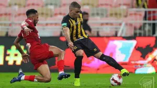 شاهد البث المباشر لمباراة ضمك والاتحاد على تويتر في دوري روشان السعودي للمحترفين