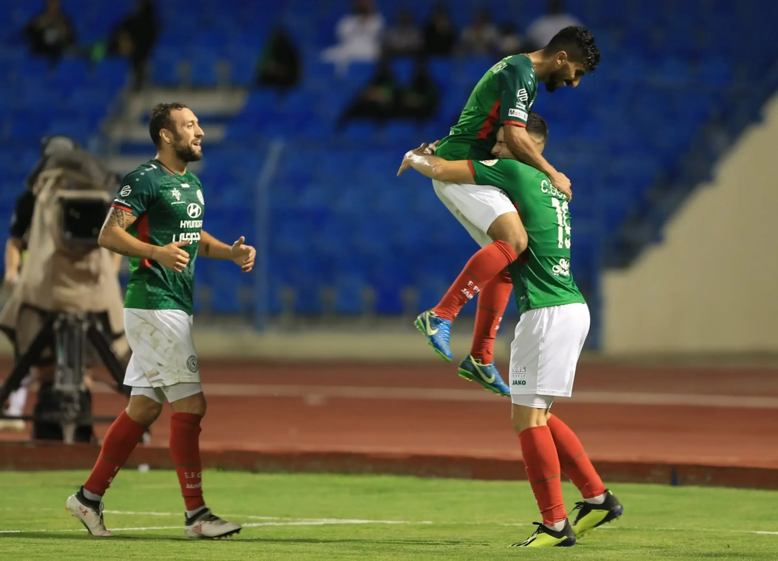 شاهد الاتفاق والحزم على تويتر وشاهد بث مباشر في دوري الروشن