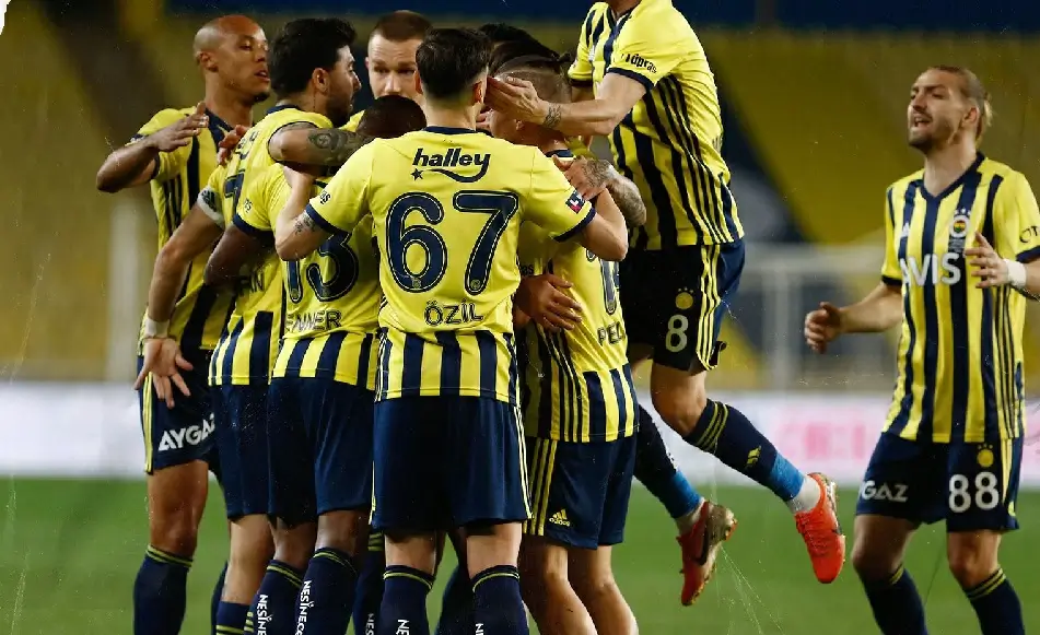 مشاهدة مباراة غلطة سراي وفنربخشة في السعودية كأس السوبر التركي بث مباشر