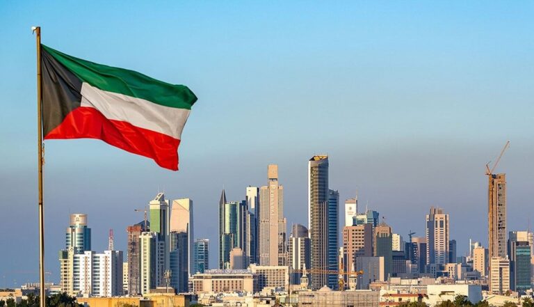 التلفزيون الكويتي يقطع برامجه ويبث آيات من القرآن الكريم.. وبيان من الديوان الأميري بعد قليل
