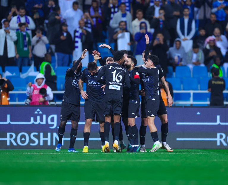 الهلال يحظى بإشادة إيطالية