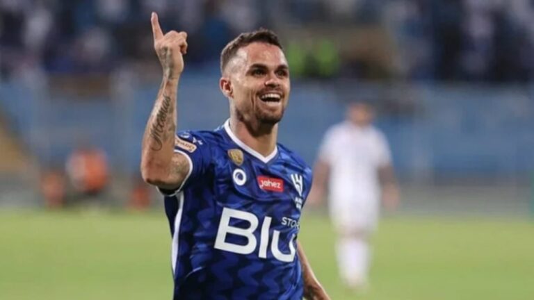 الهلال يوضح موقفه من اللاعب ميشيل ديلغادو