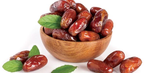 تحذير من الإسراف في تناول التمر