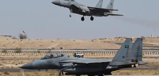 تحطم طائرة مقاتلة سعودية في الظهران واستشهاد طاقمها