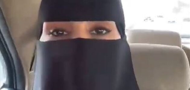 حتى أنثى الأسد.. شاهد مستشارة أسرية تنصح السيدات بعدم ذكر أي أنثى أمام أزواجهن