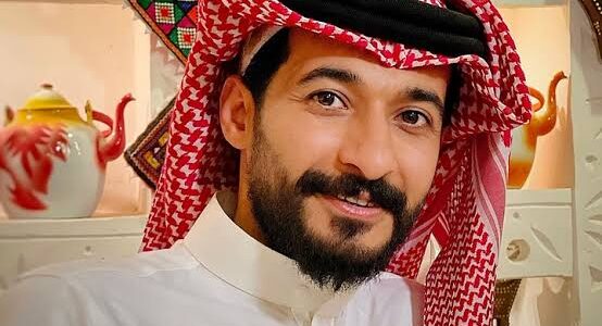 شاهد أبو حور يكشف عن قيمة غترته ويصدم متابعيه