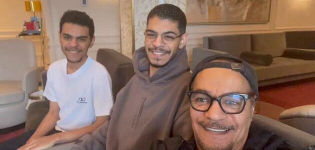 شاهد رابح صقر يشارك مقطع طريف برفقة أبنائه: خميس ومالي خلق أزعق