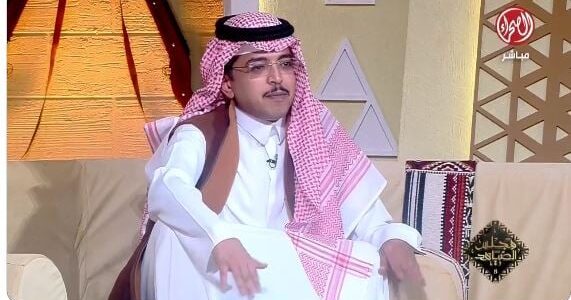 شاهد مشهور سناب محمد الدريم يفاجئ مذيع مجلس الصياهد بعد سؤاله عن ثروته على الهواء