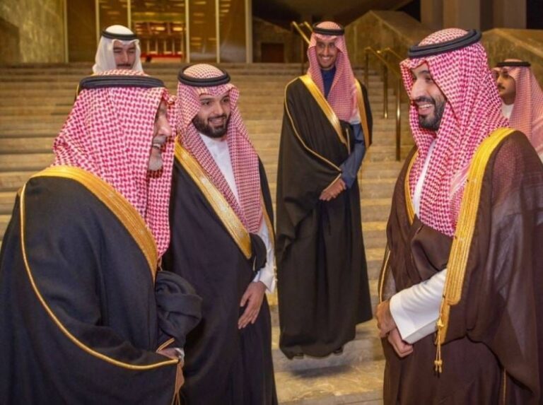 صور.. ولي العهد يحضر حفل زواج الأمير عبدلله بن عبدالعزيز بن ماجد بحضور عدد من الأمراء والمسؤولين في الرياض