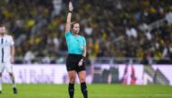 طاقم تحكيم نسائي أمريكي يدير مباراة الأهلي وأوراوا في كأس العالم للأندية