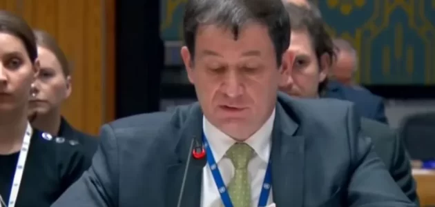 في سابقة بمجلس الأمن.. شاهد المندوب الروسي ينتقد أميركا بالعربية