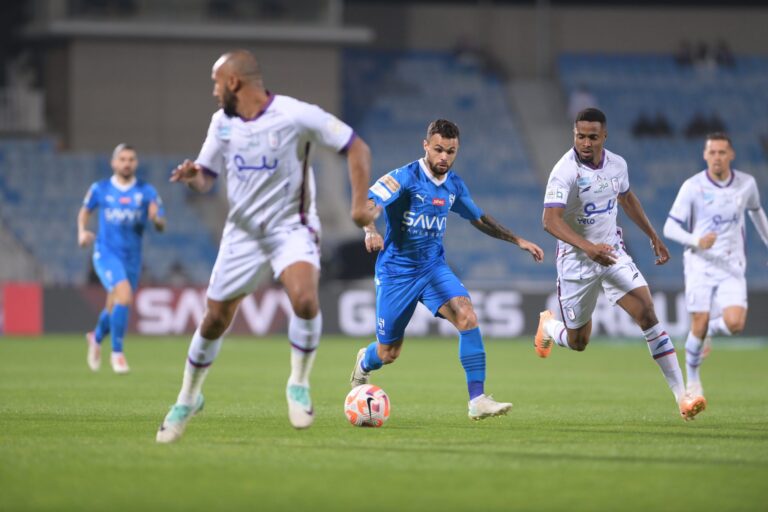 فيديو.. الهلال يُسحق أبها بسباعية في دوري روشن
