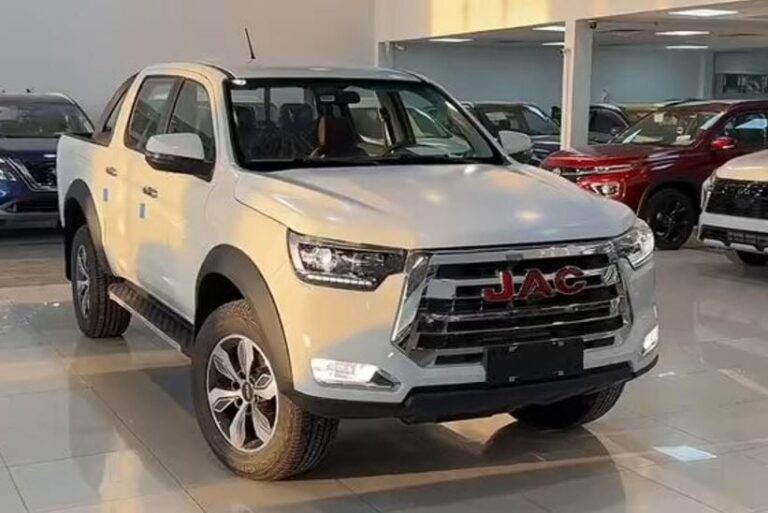 فيديو.. خبير السيارات يكشف عن مواصفات وسعر سيارة جاك T8 الصينية موديل 2023