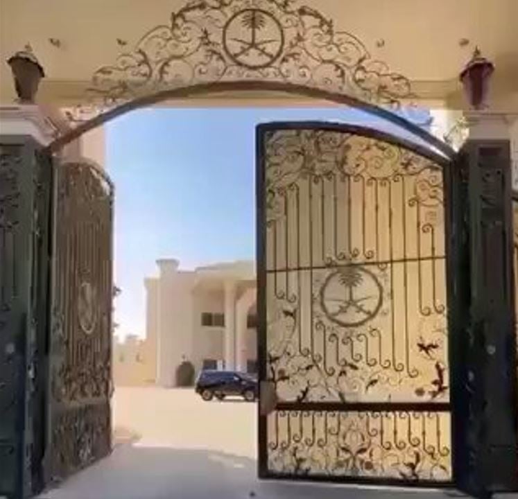 فيديو من داخل قصر الخزامى الذي اشتراه الراجحي ب 112 مليون ريال: مساحة واسعة وموقع متميز