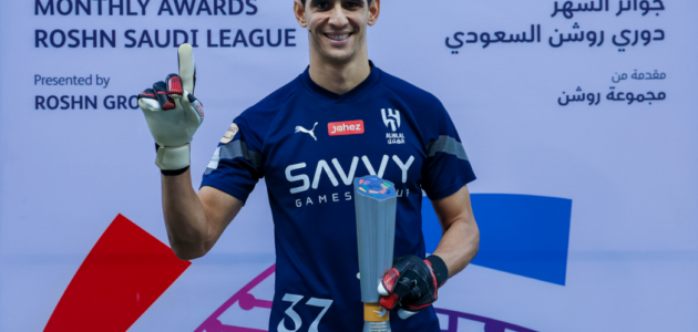 لاعب الطائي يُنهي صمود حارس الهلال!